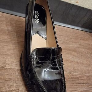 MICHAEL KORS Buchanan Black Patent Leather High Heel Loafer Pump Women's US 8.5M